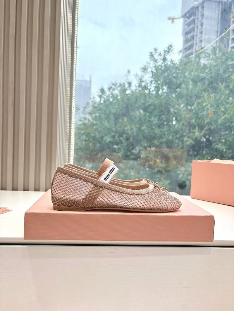 WrinkleFree Miu Miu Sandals 9553