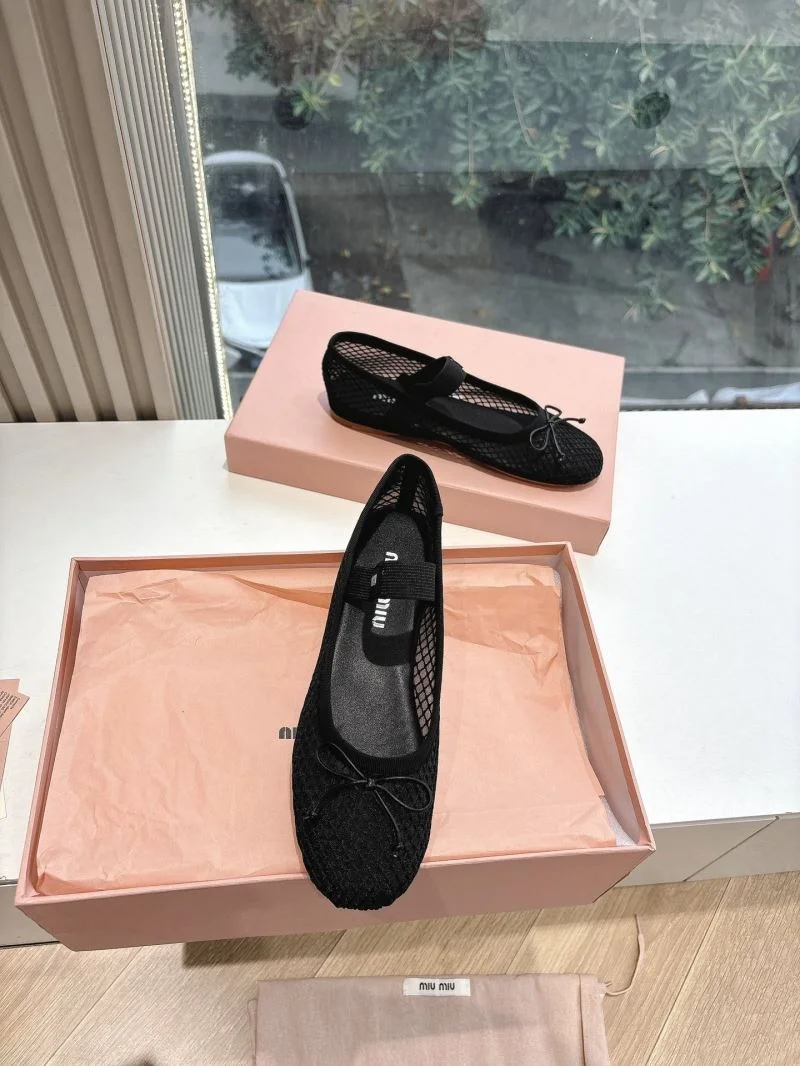 AllSeason Miu Miu Sandals 9527