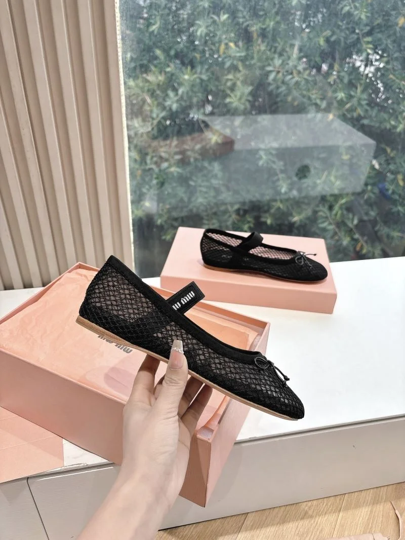 AllSeason Miu Miu Sandals 9527