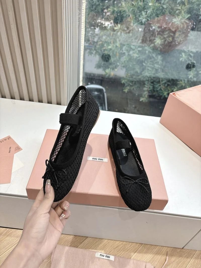 AllSeason Miu Miu Sandals 9527