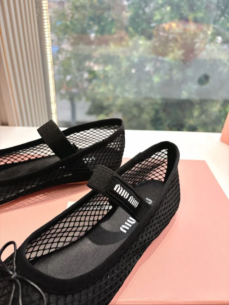 AllSeason Miu Miu Sandals 9527