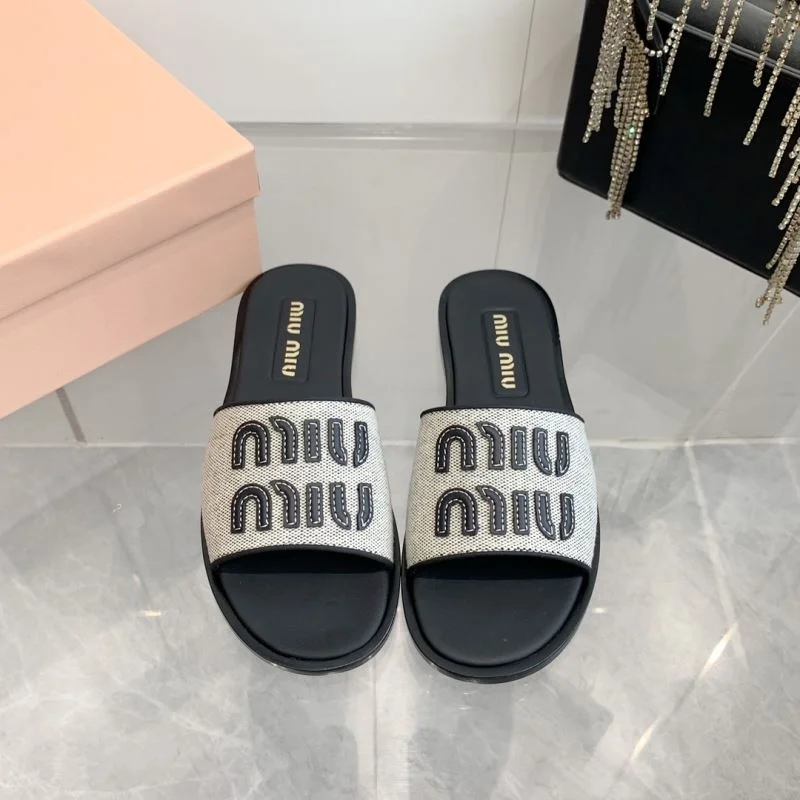 Miu Miu Sandals Packable 9526