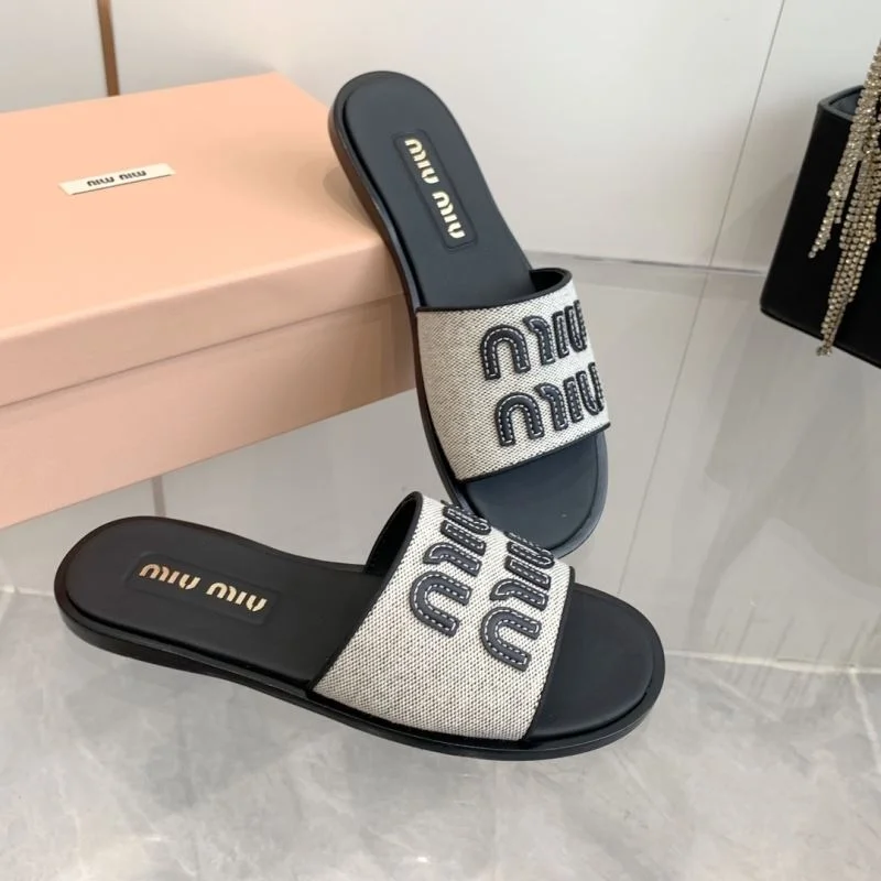 Miu Miu Sandals Packable 9526