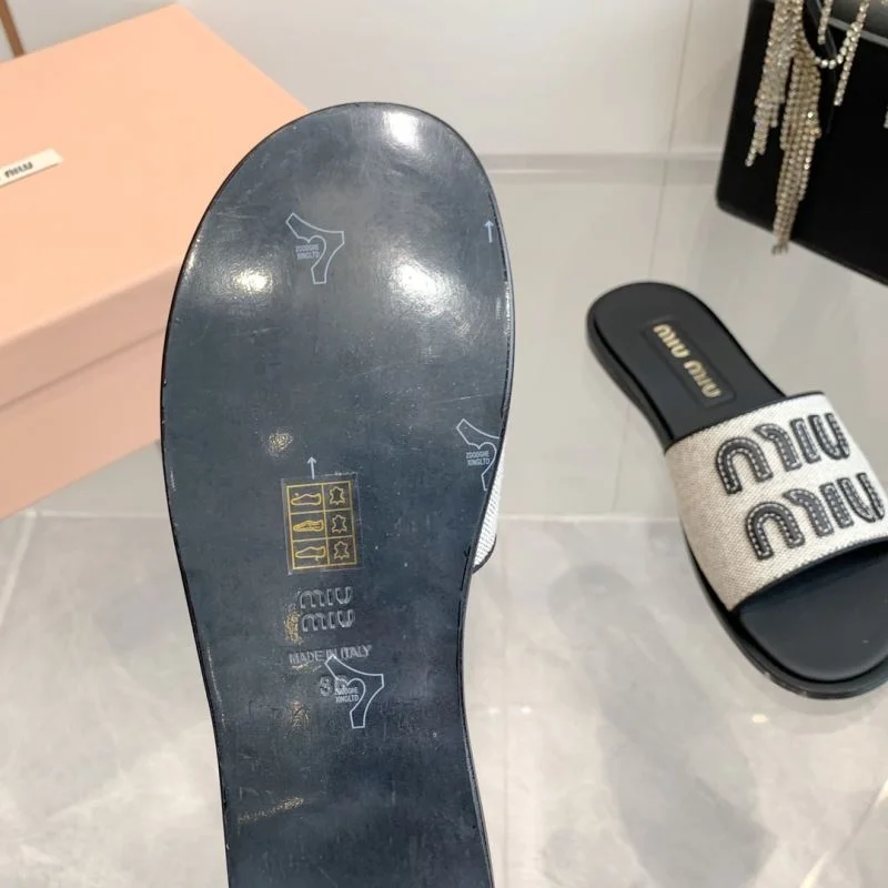 Miu Miu Sandals Packable 9526