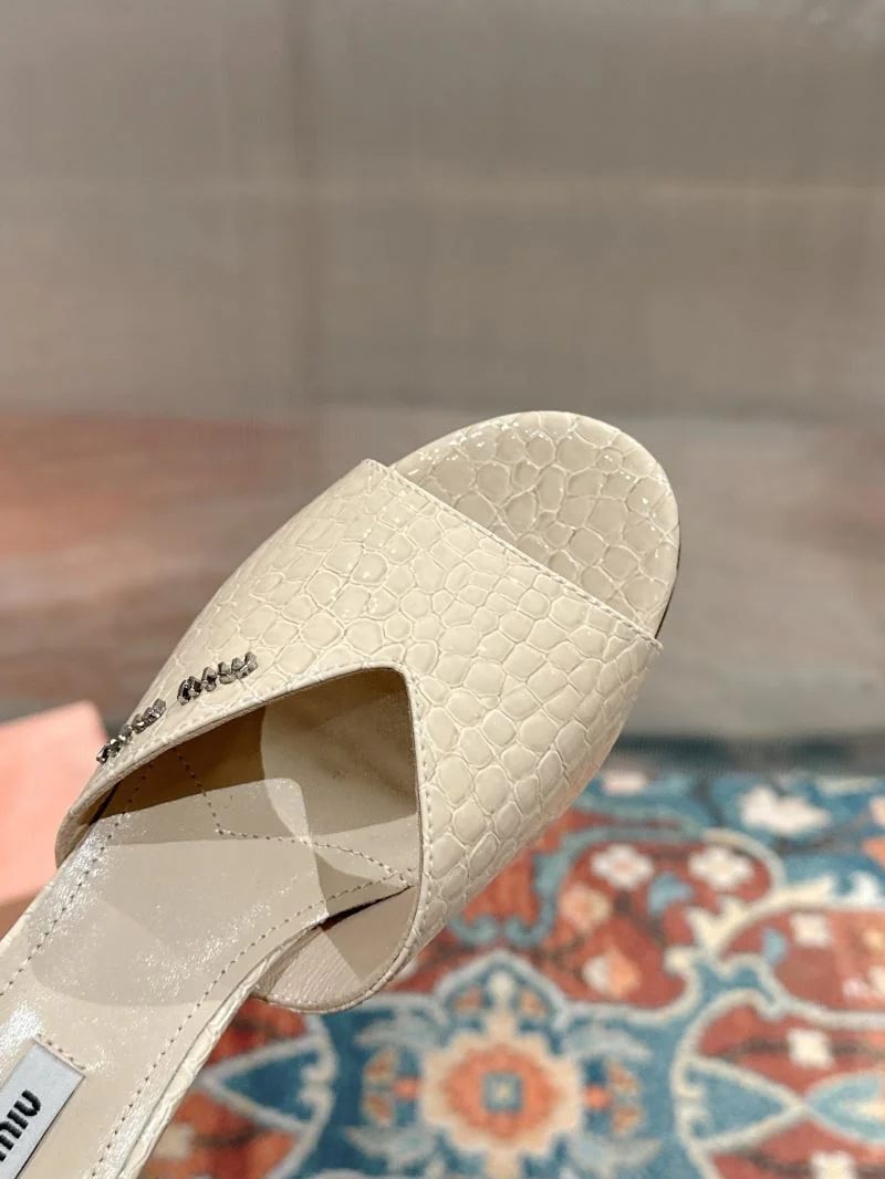 Miu Miu Sandals UrbanStyle 9567