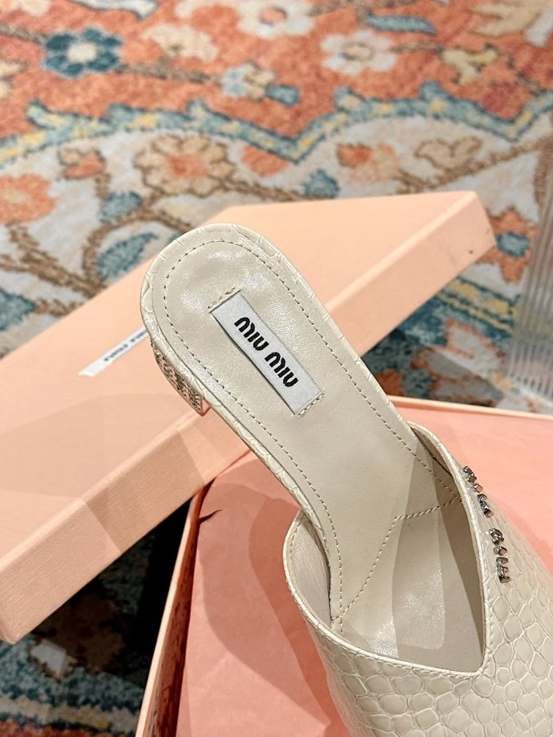 Miu Miu Sandals UrbanStyle 9567