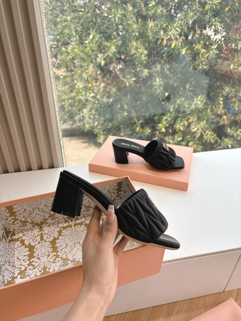 Miu Miu Sandals Durable 9528