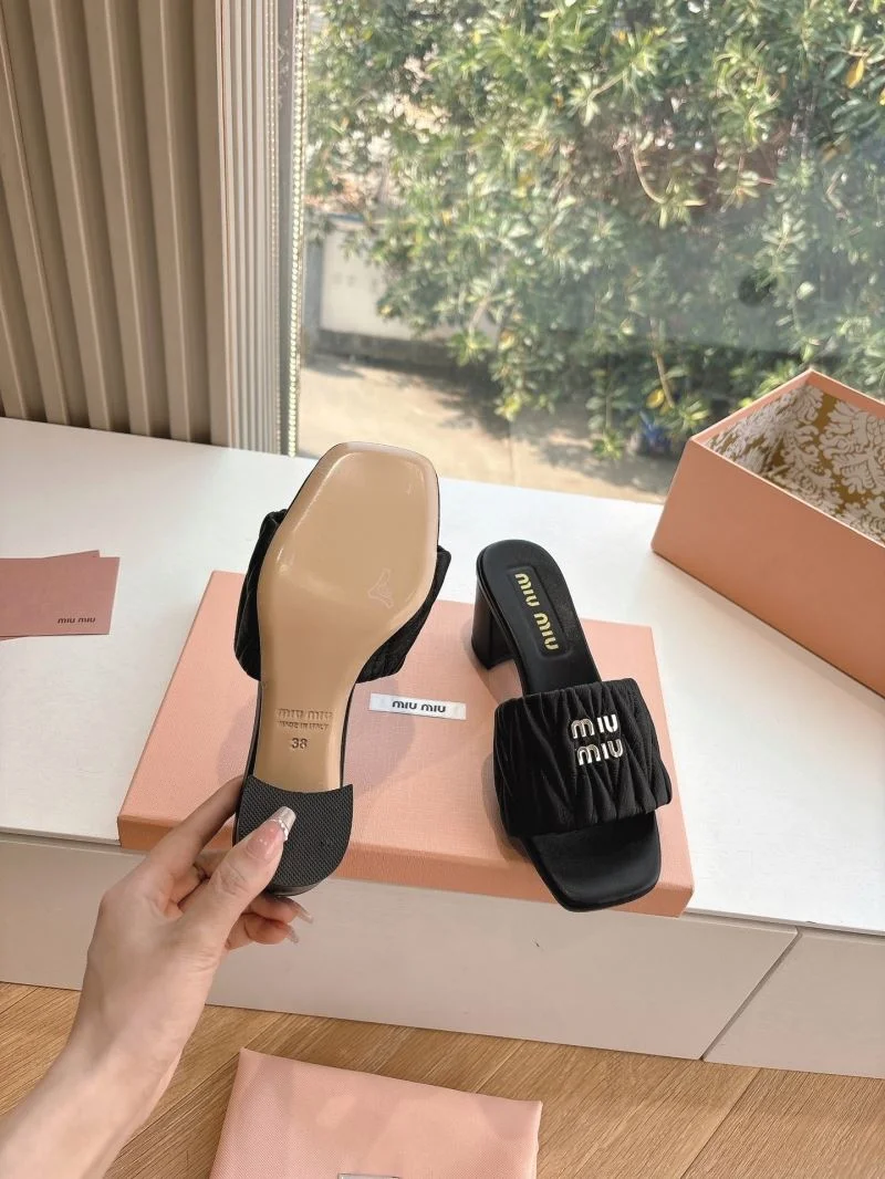 Miu Miu Sandals Durable 9528