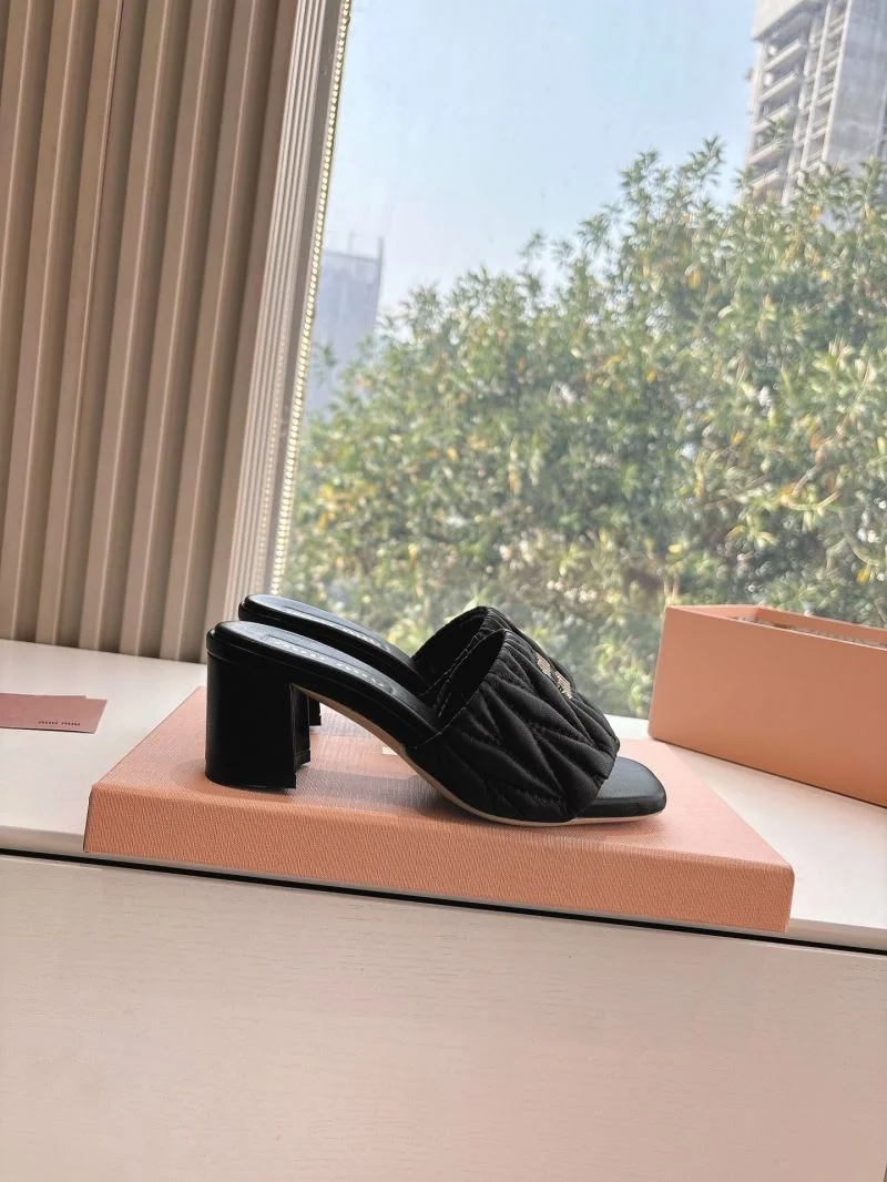 Miu Miu Sandals Durable 9528