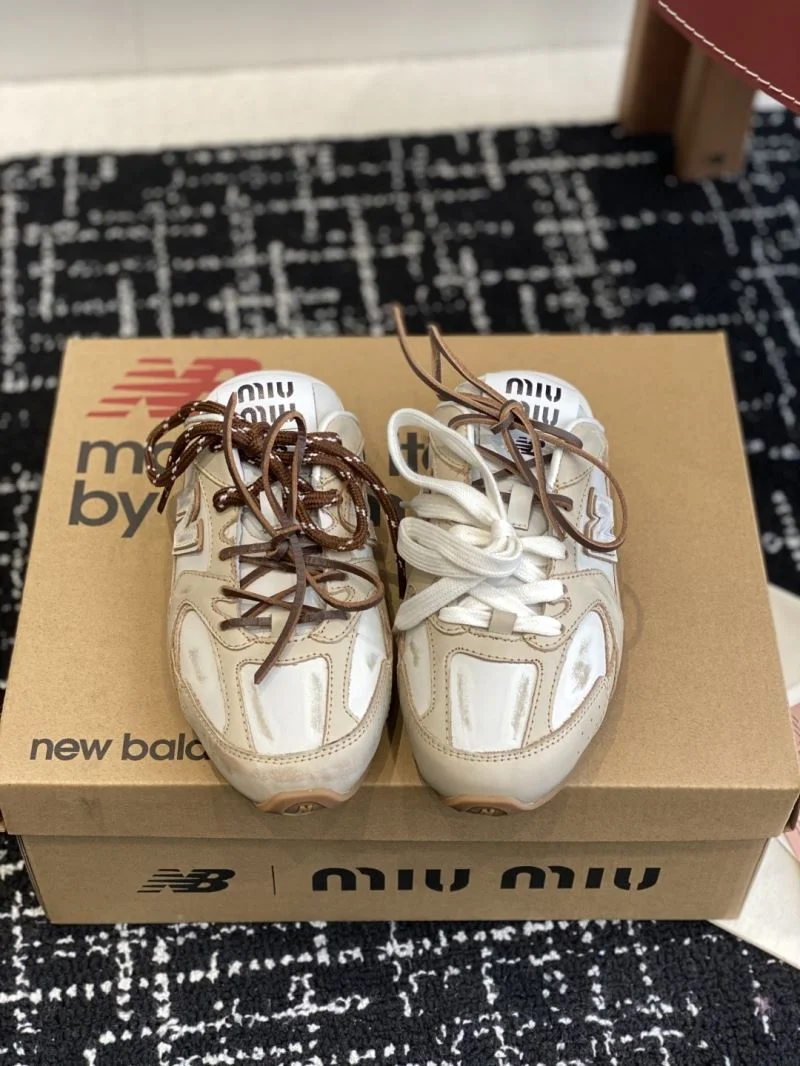 Miu Miu Sandals EasyMatch 9504