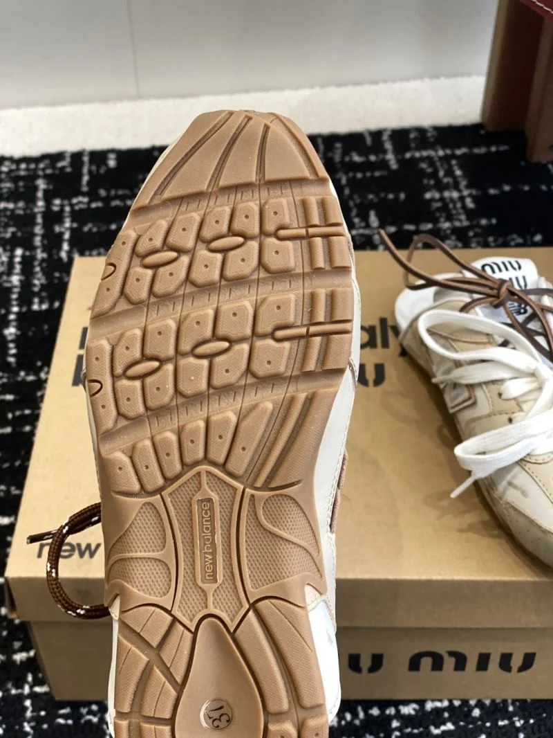 Miu Miu Sandals EasyMatch 9504