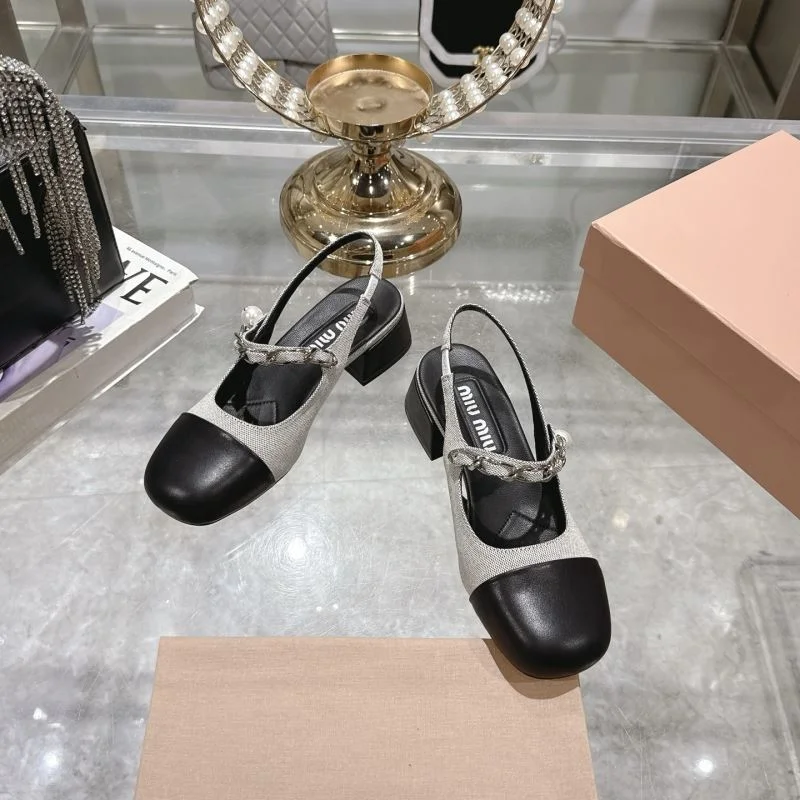 Fashionable Miu Miu Sandals 9516