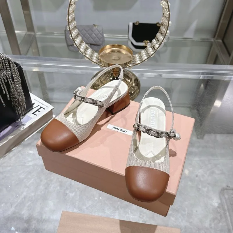 Miu Miu Sandals Durable 9564