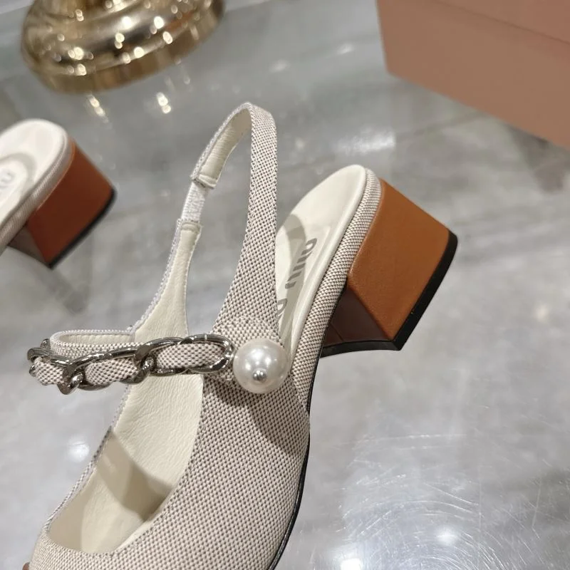 Miu Miu Sandals Durable 9564