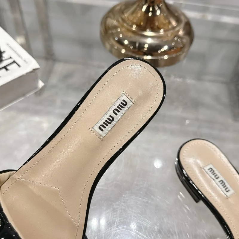 Elegant Miu Miu Sandals 9575