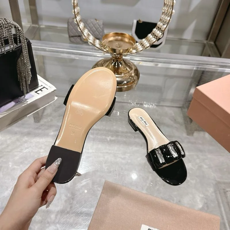 Elegant Miu Miu Sandals 9575