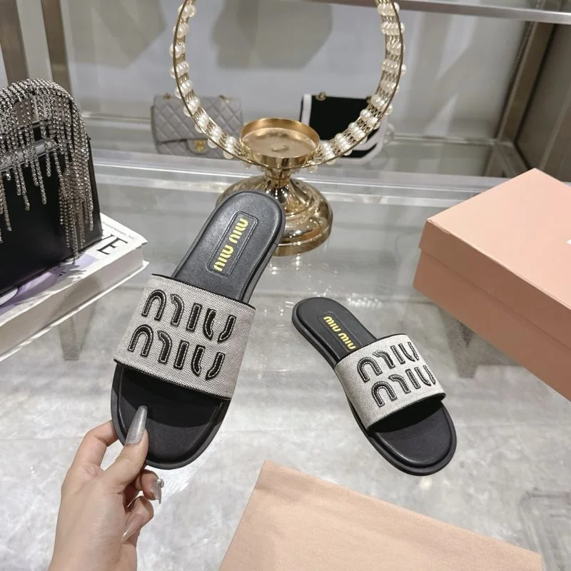 Miu Miu Sandals ZipUp 9550