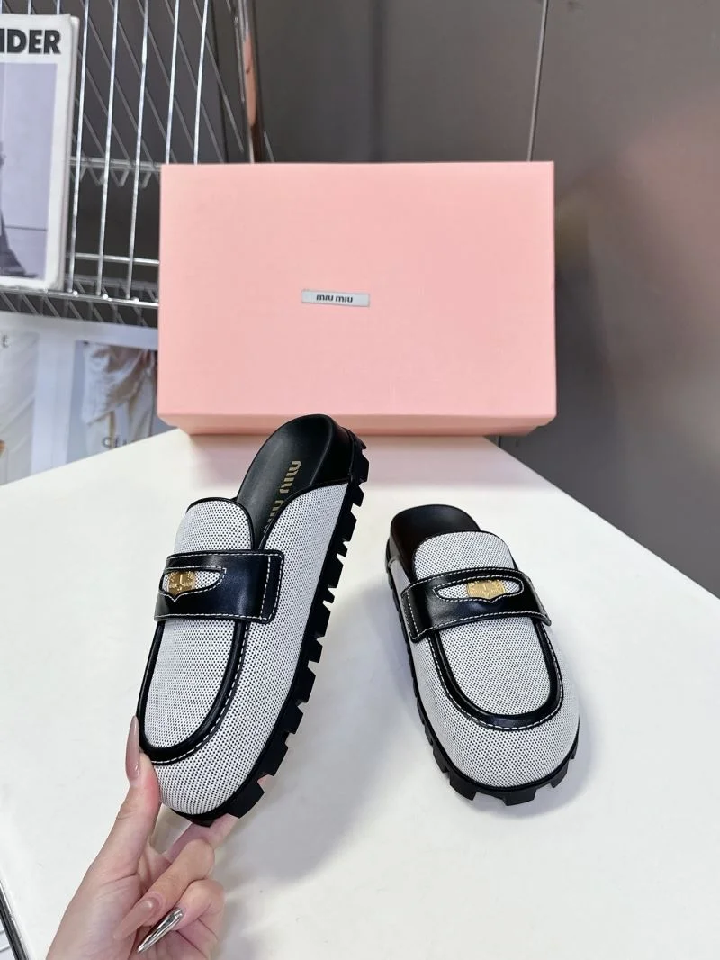 Unique Miu Miu Sandals 9508