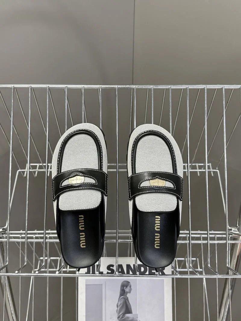 Unique Miu Miu Sandals 9508