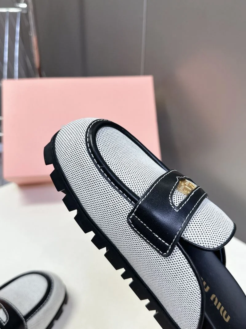 Unique Miu Miu Sandals 9508