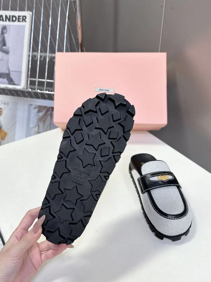 Unique Miu Miu Sandals 9508
