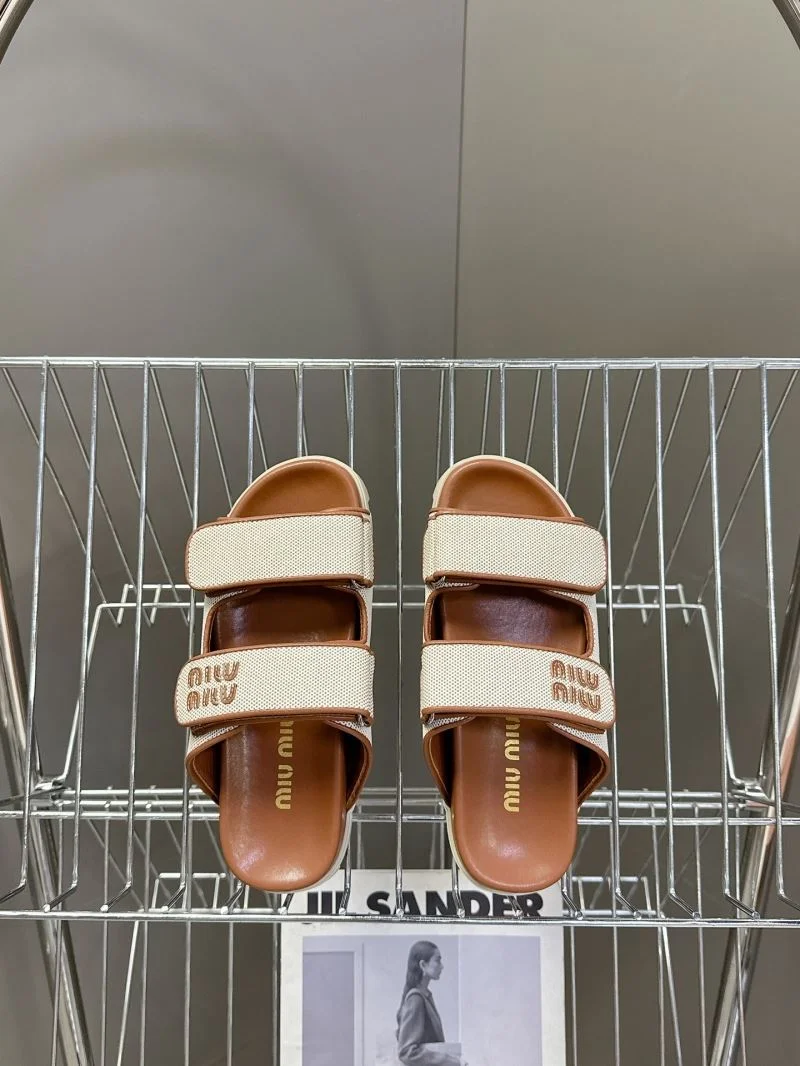 Elegant Miu Miu Sandals 9500