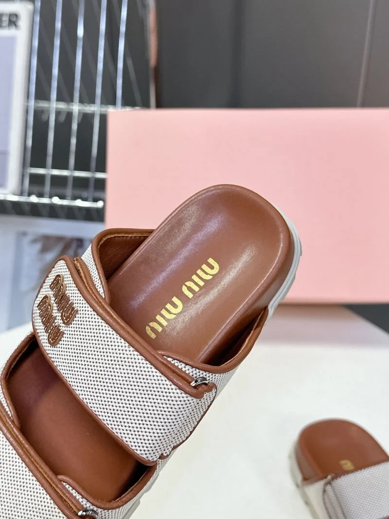 Elegant Miu Miu Sandals 9500