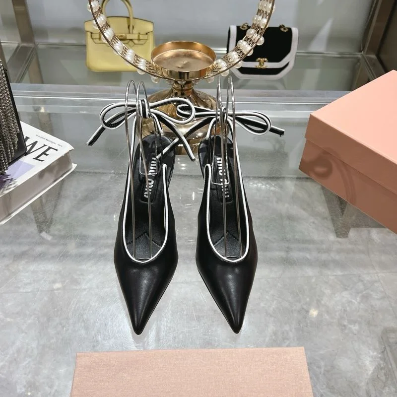 Miu Miu Sandals Breathable 9513