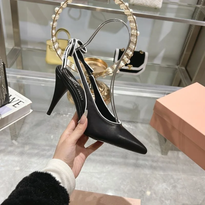Miu Miu Sandals Breathable 9513