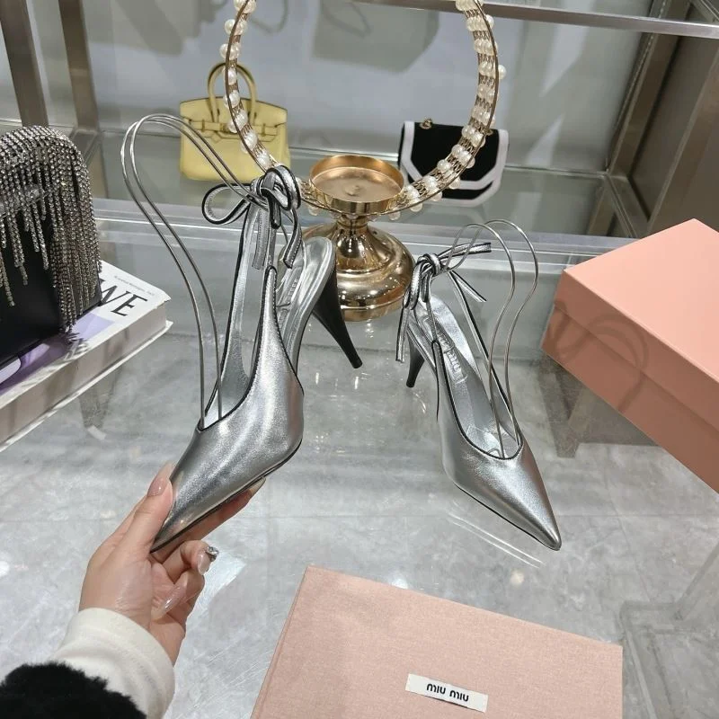 Miu Miu Sandals Fashionable 9486