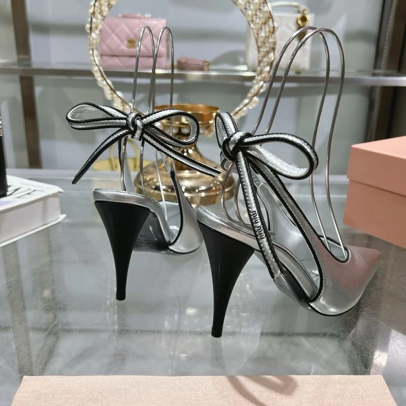 Miu Miu Sandals Fashionable 9486
