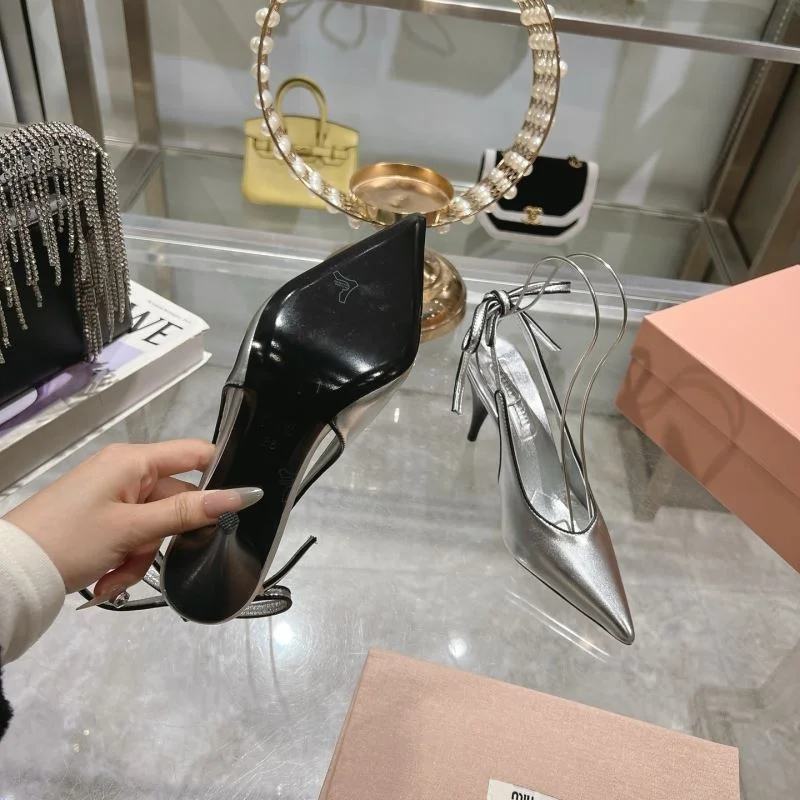 Miu Miu Sandals Fashionable 9486