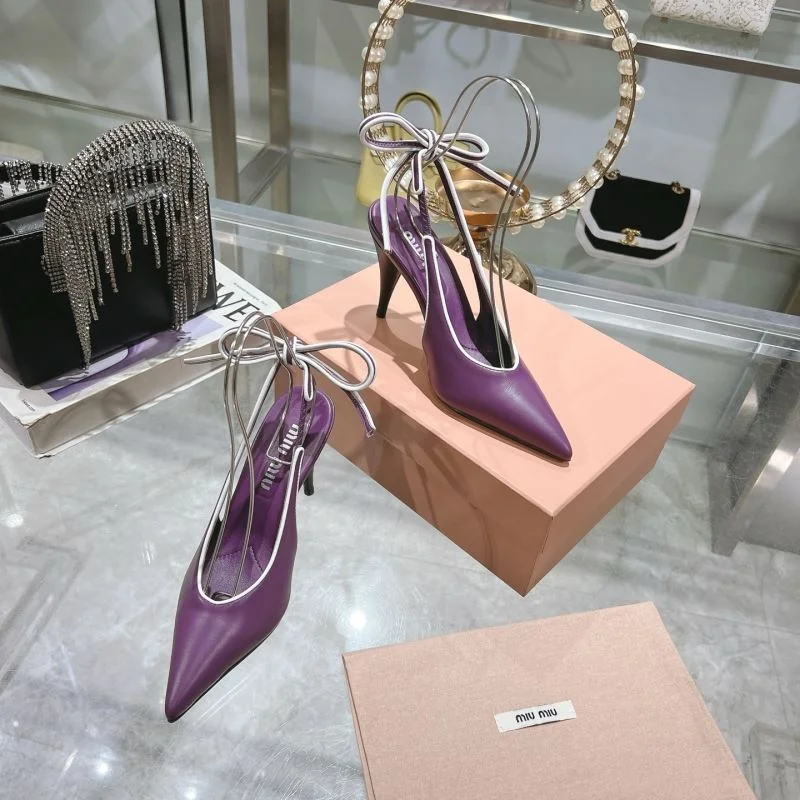 Trendsetting Miu Miu Sandals 9487
