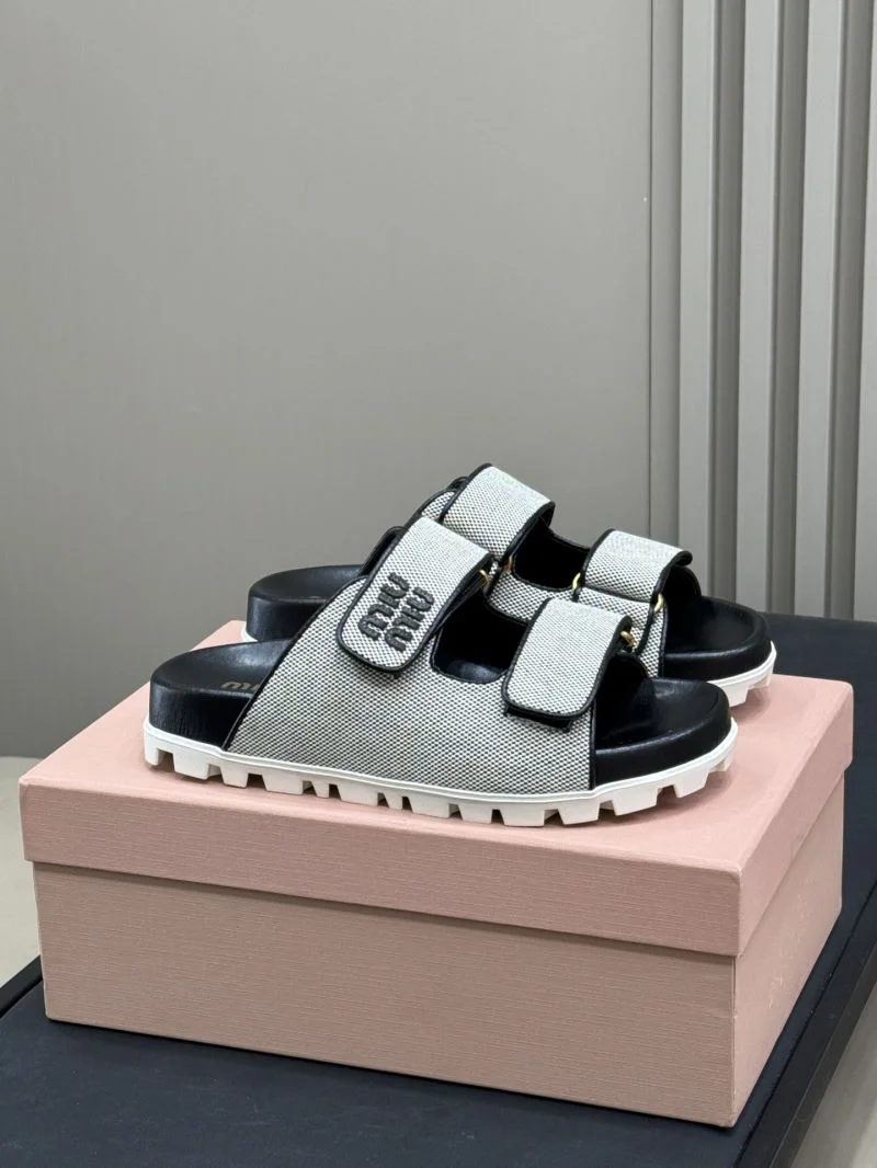 Miu Miu Sandals UrbanStyle 9517