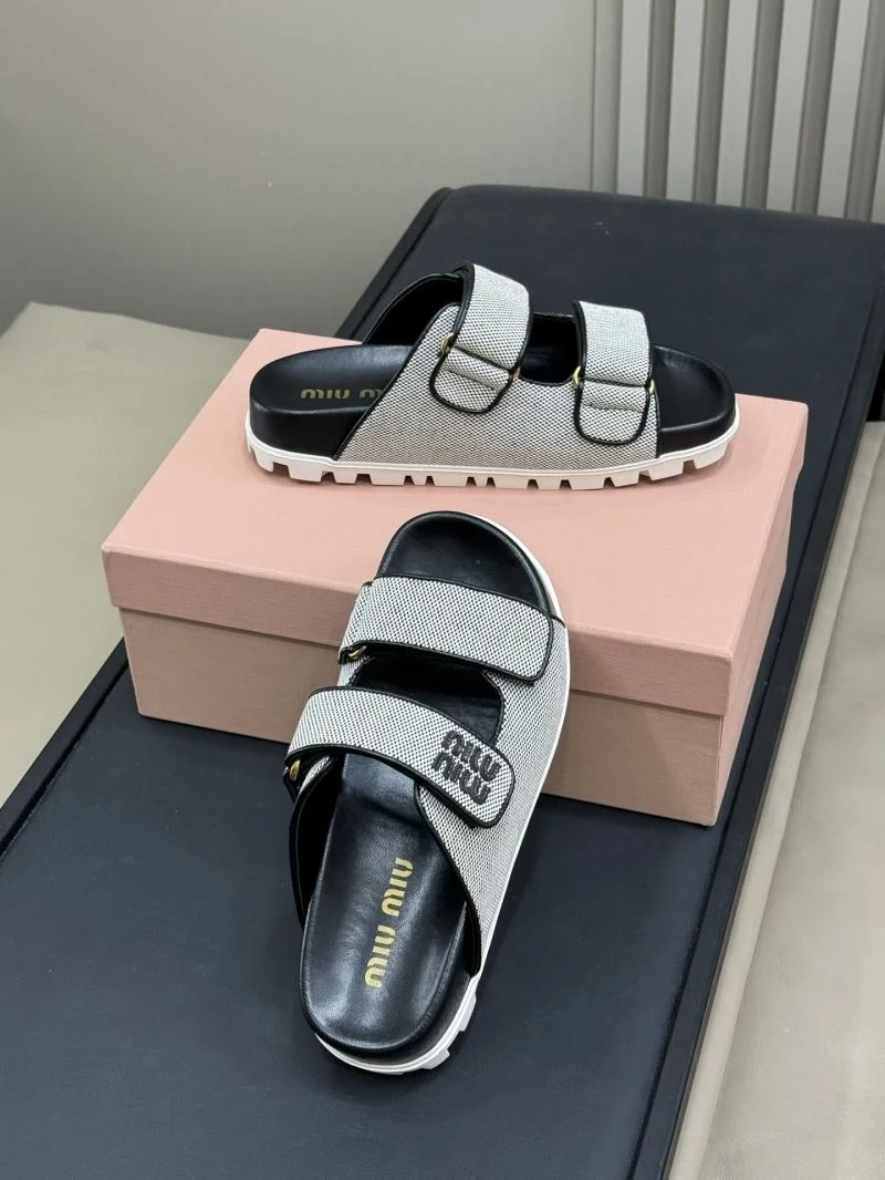 Miu Miu Sandals UrbanStyle 9517