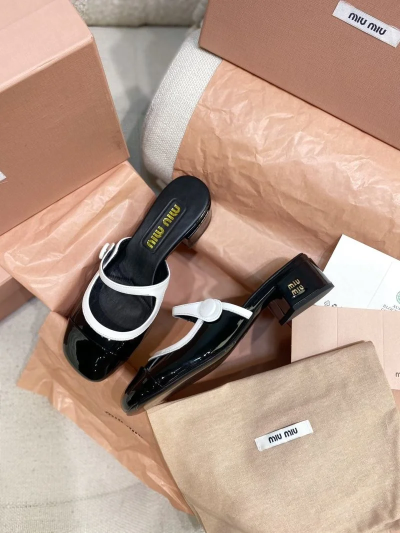 Miu Miu Sandals Efficient 9501