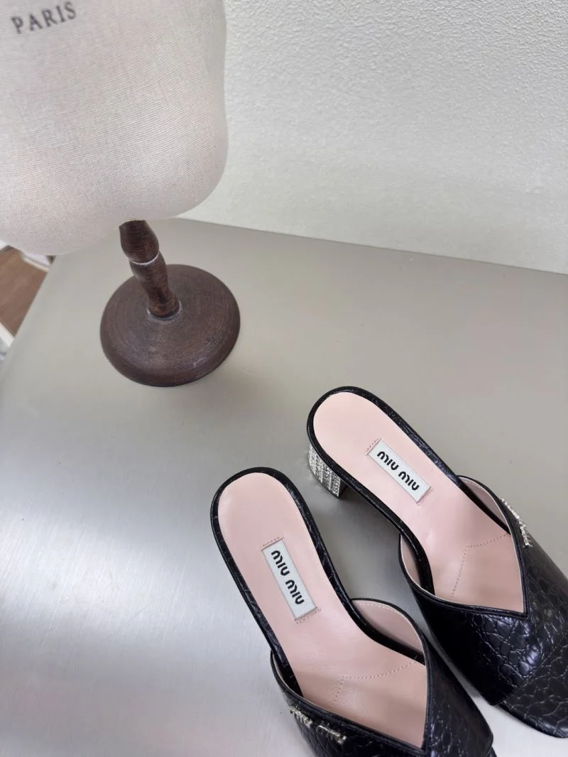 Miu Miu Sandals Lightweight 9471