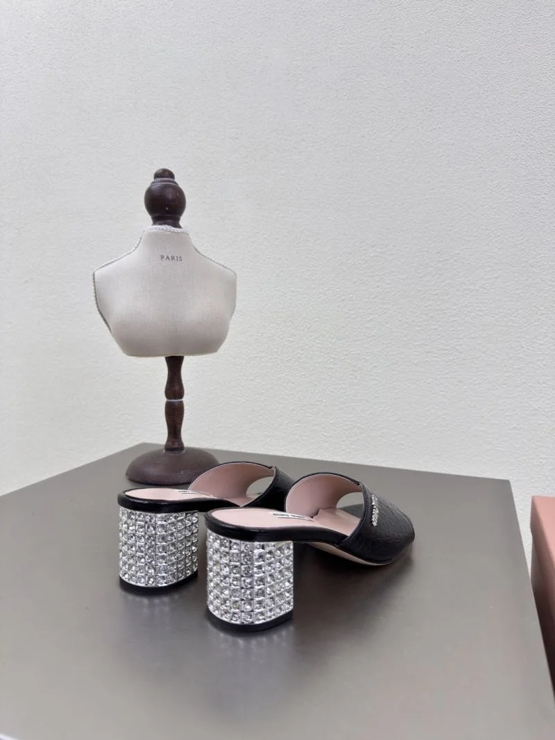 Miu Miu Sandals Lightweight 9471