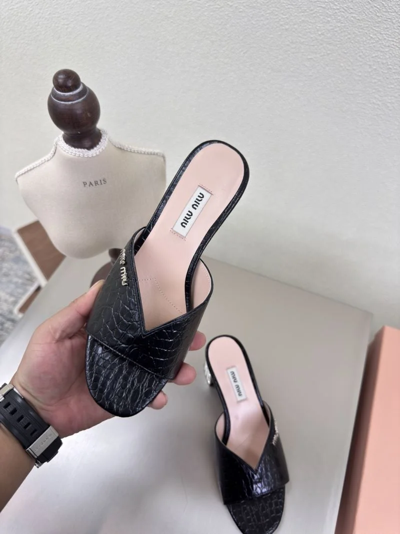 Miu Miu Sandals Lightweight 9471