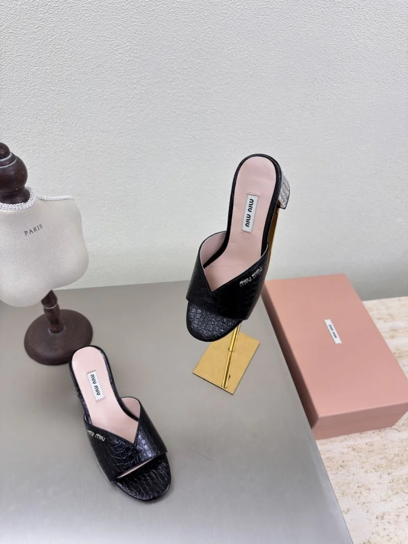 Miu Miu Sandals Lightweight 9471