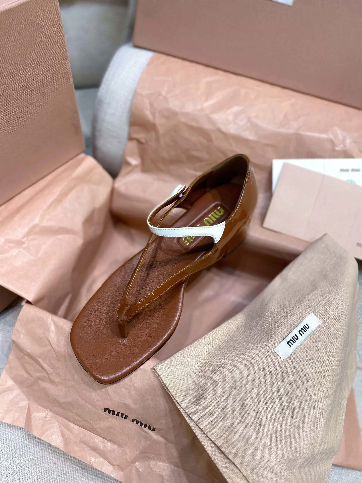 EasyMatch Miu Miu Sandals 6168