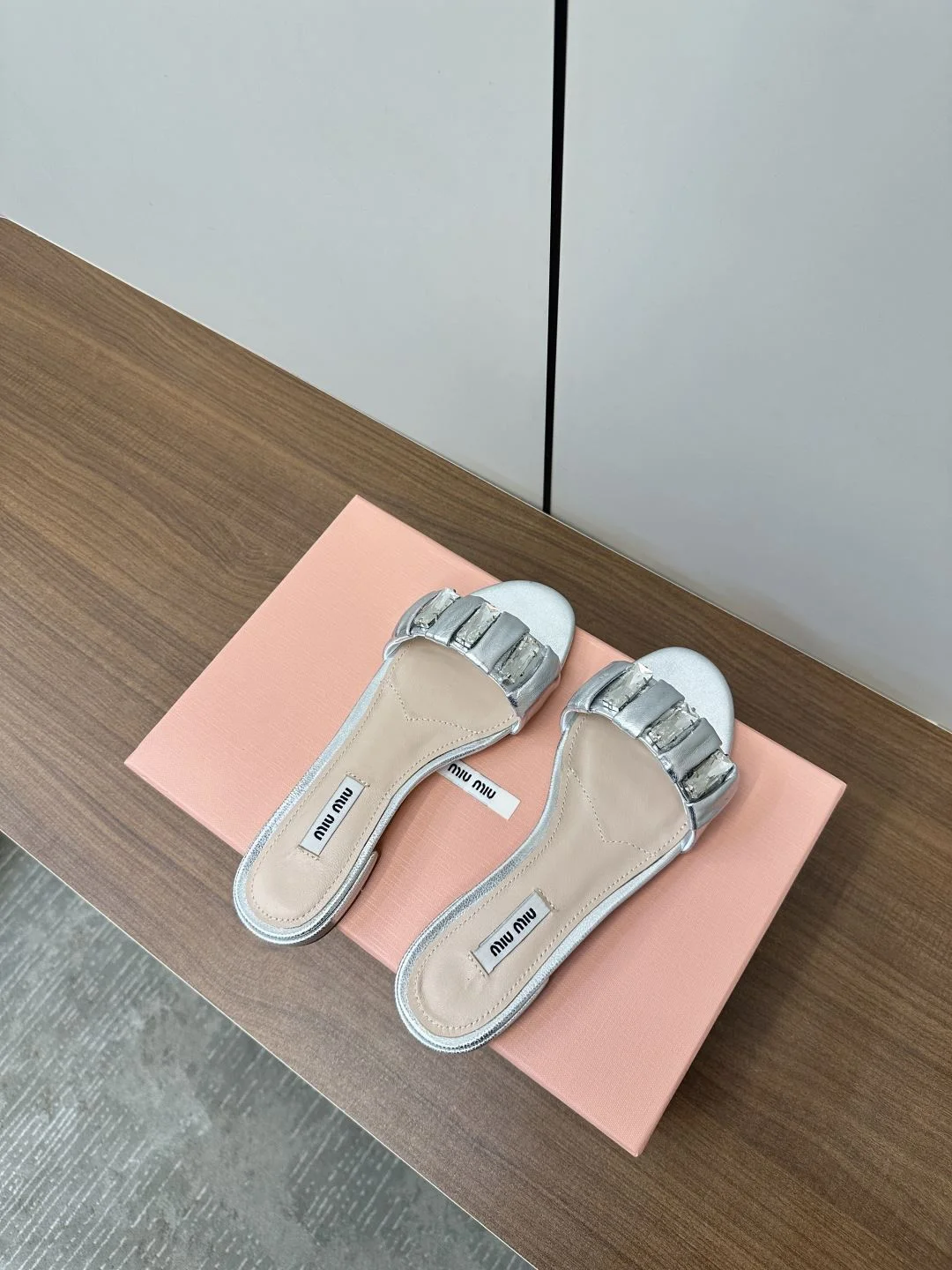 Trendsetting Miu Miu Sandals 6198