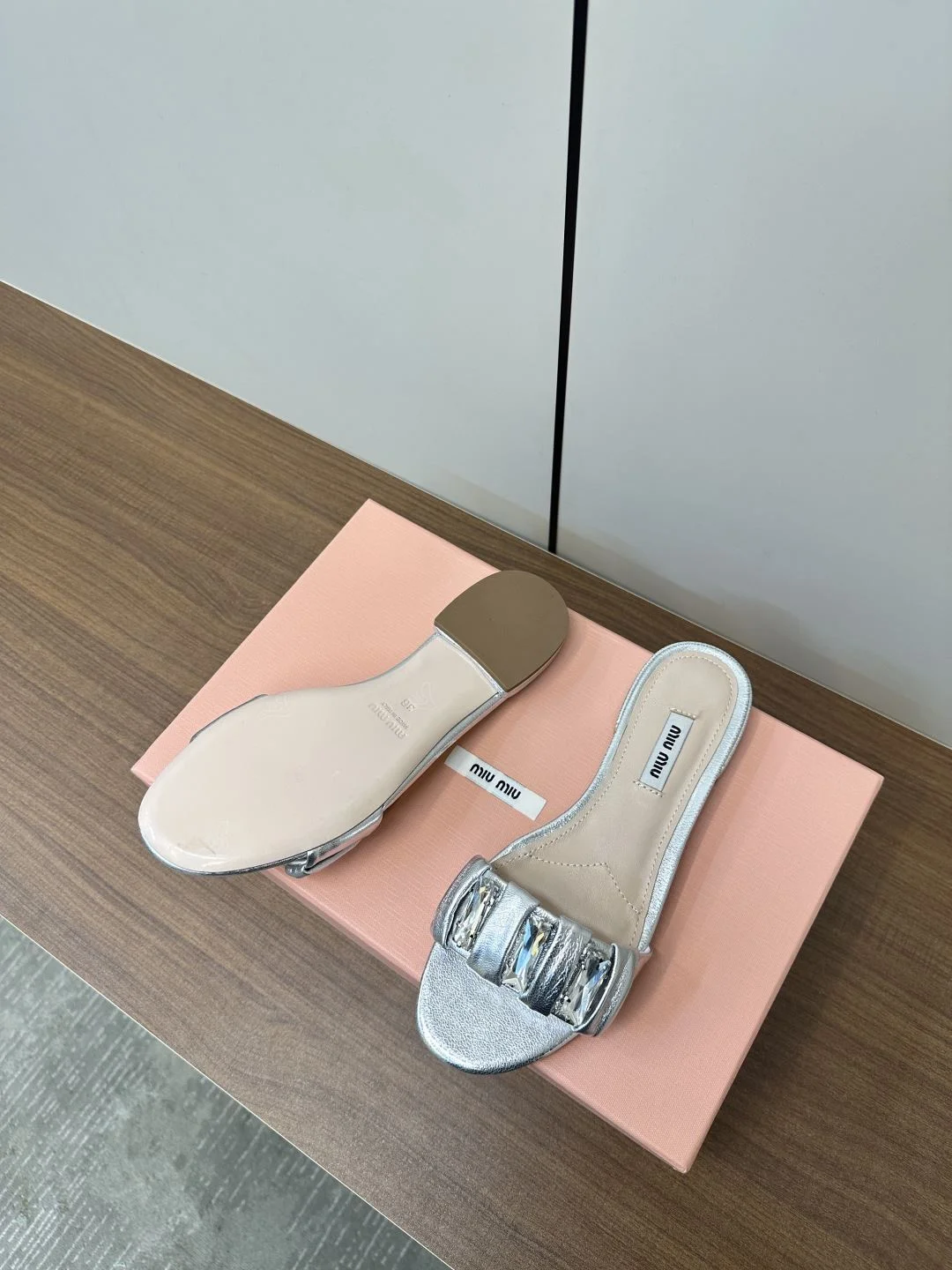 Trendsetting Miu Miu Sandals 6198
