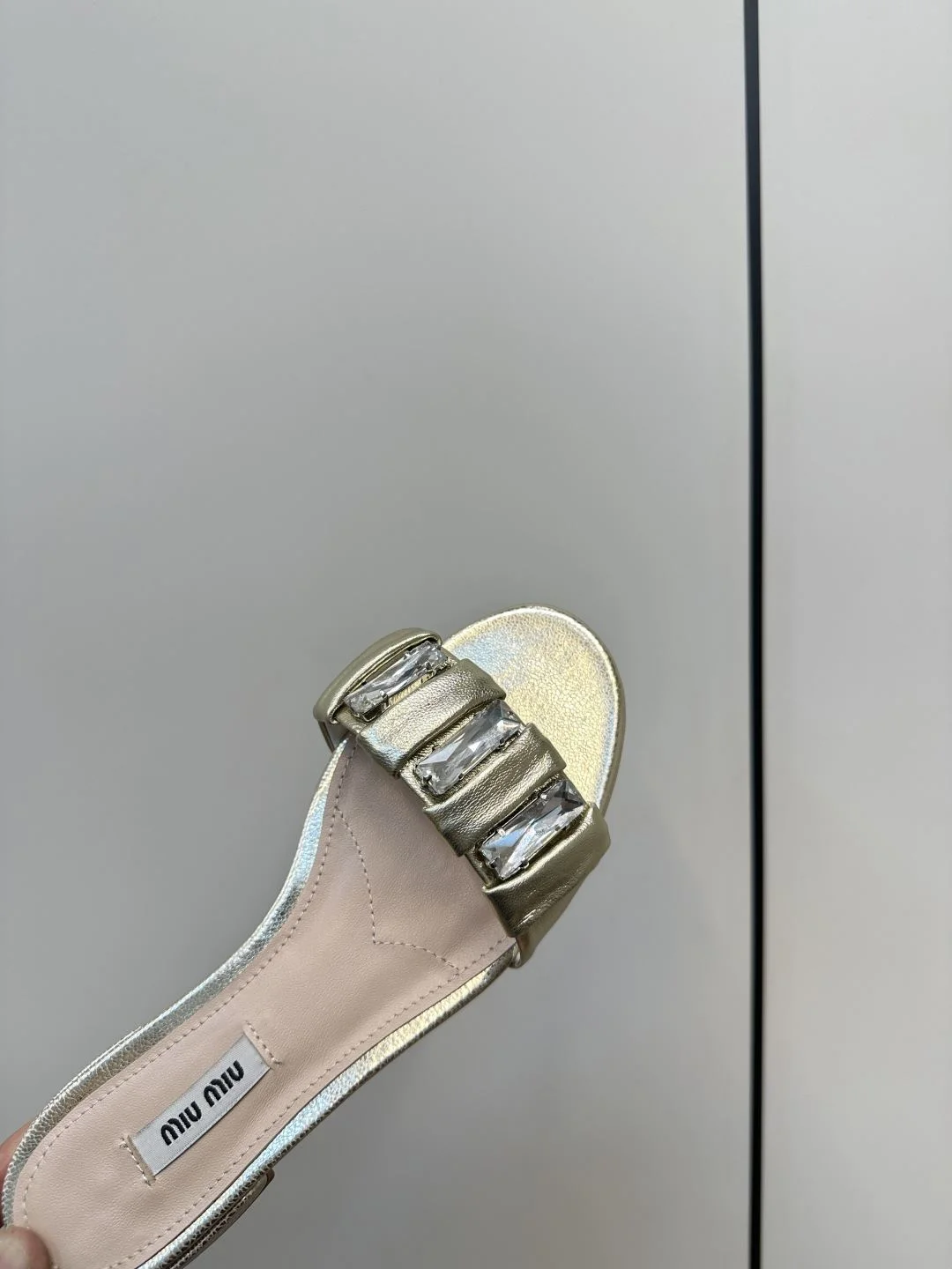 Miu Miu Sandals Sleek 6128