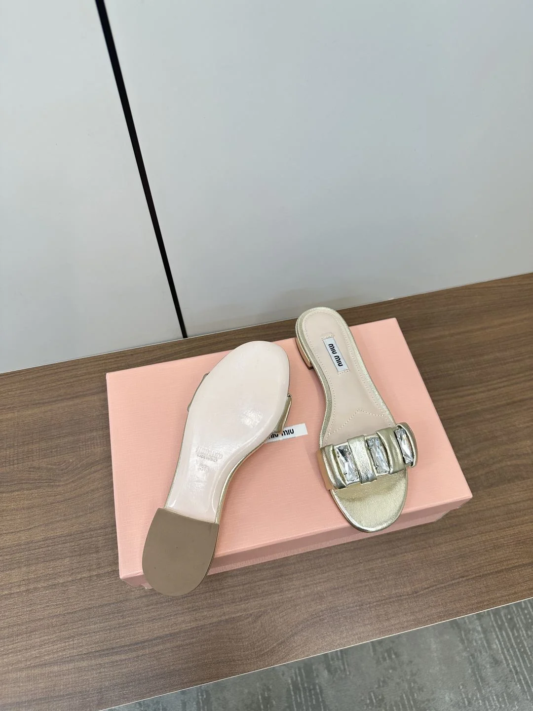 Miu Miu Sandals Sleek 6128