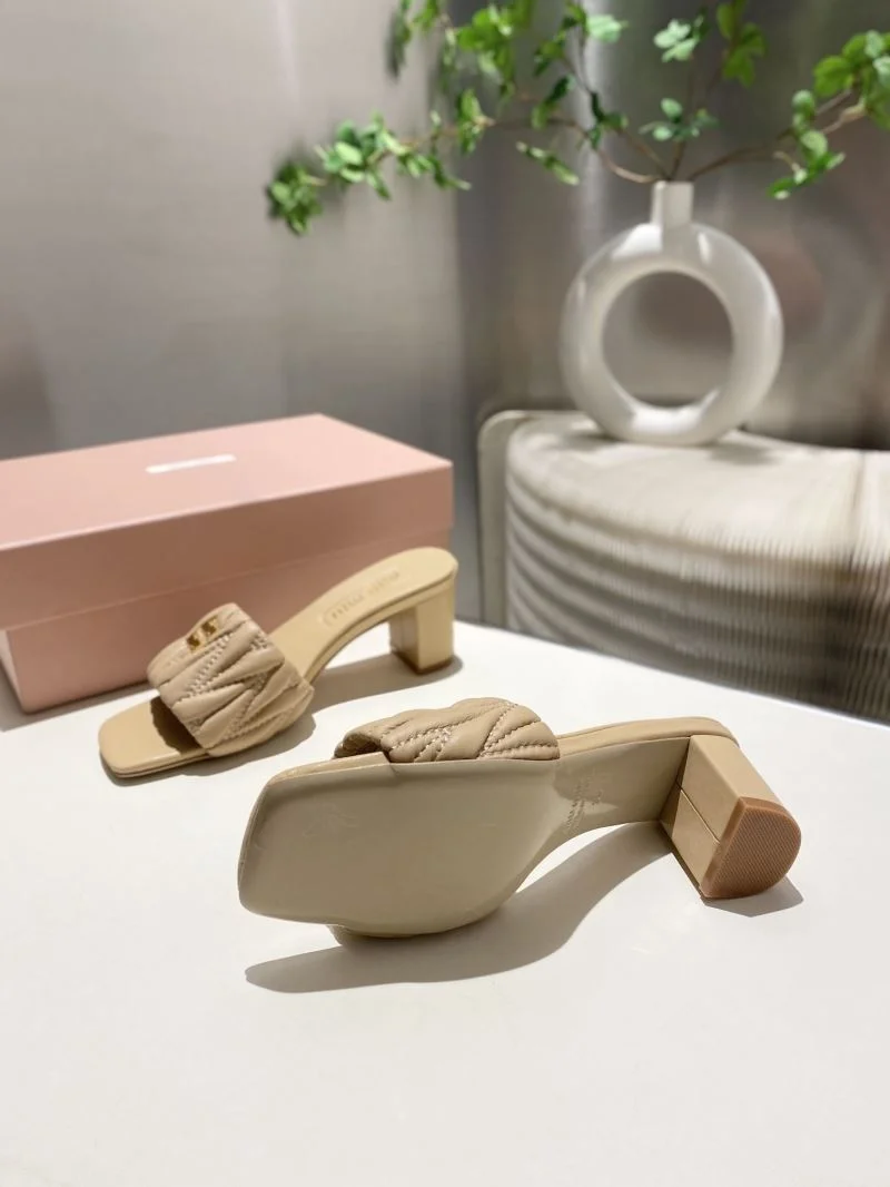 Miu Miu Sandals Lightweight 6124