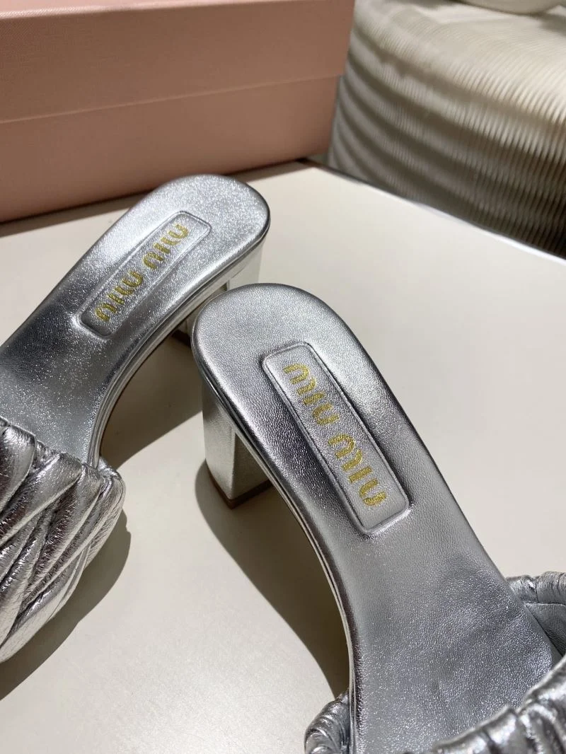 Miu Miu Sandals Trendy 6172
