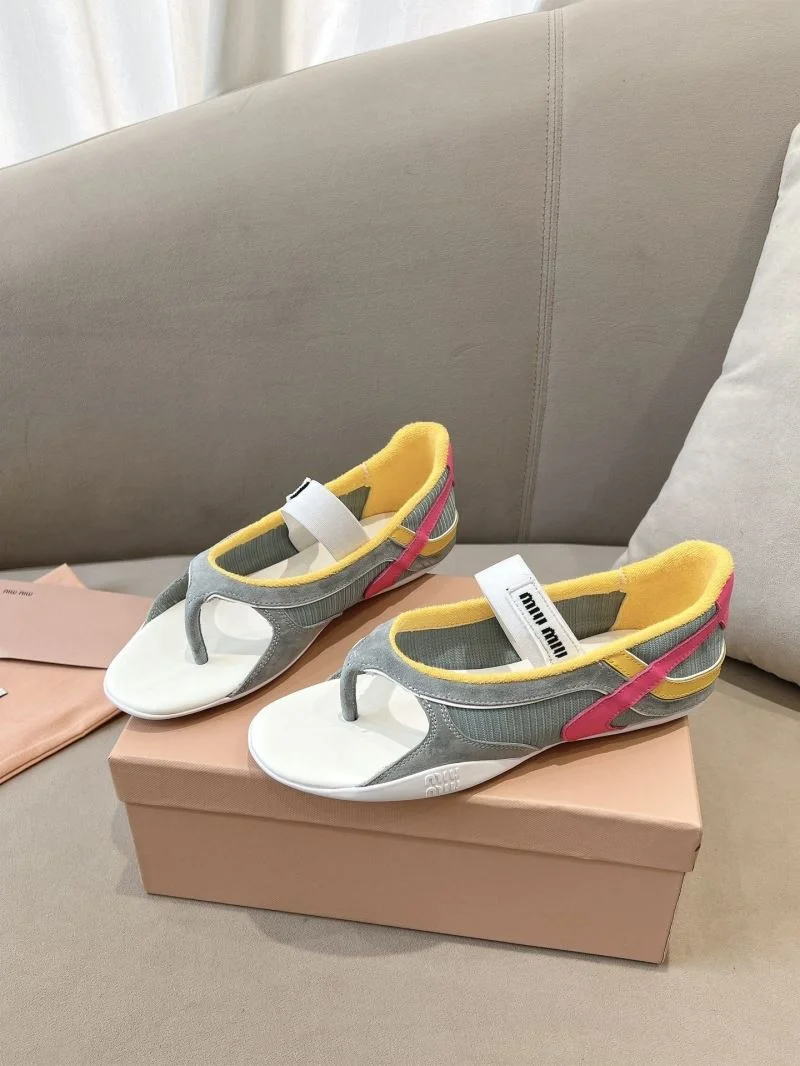 Breathable Miu Miu Sandals 6114