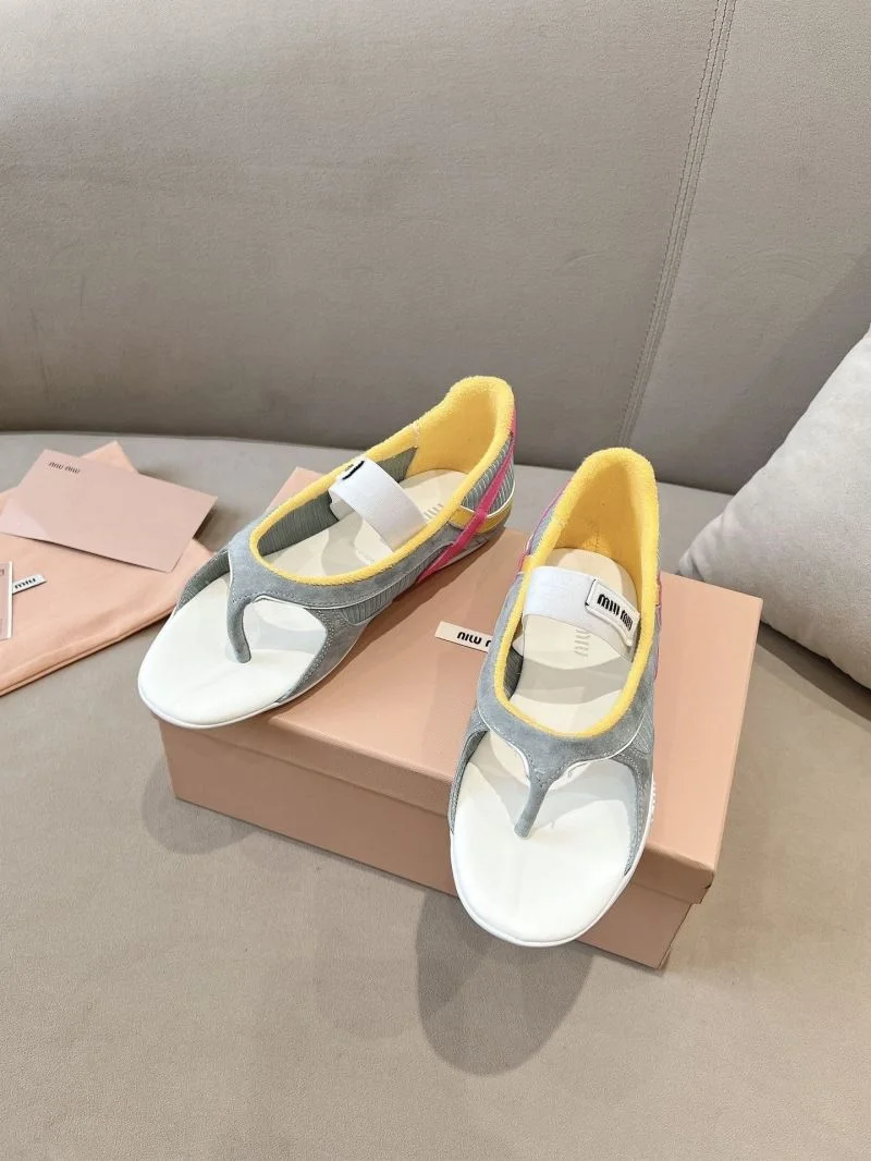 Breathable Miu Miu Sandals 6114