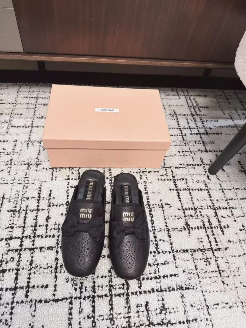 Chic Miu Miu Sandals 6111